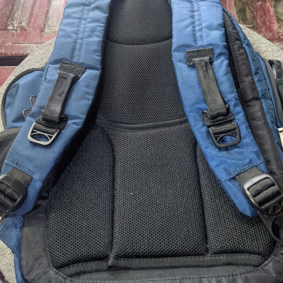 Penguin backpack - Picture 4 of 4